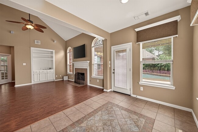 Building Photo - 4702 Autumn Orchard Ln