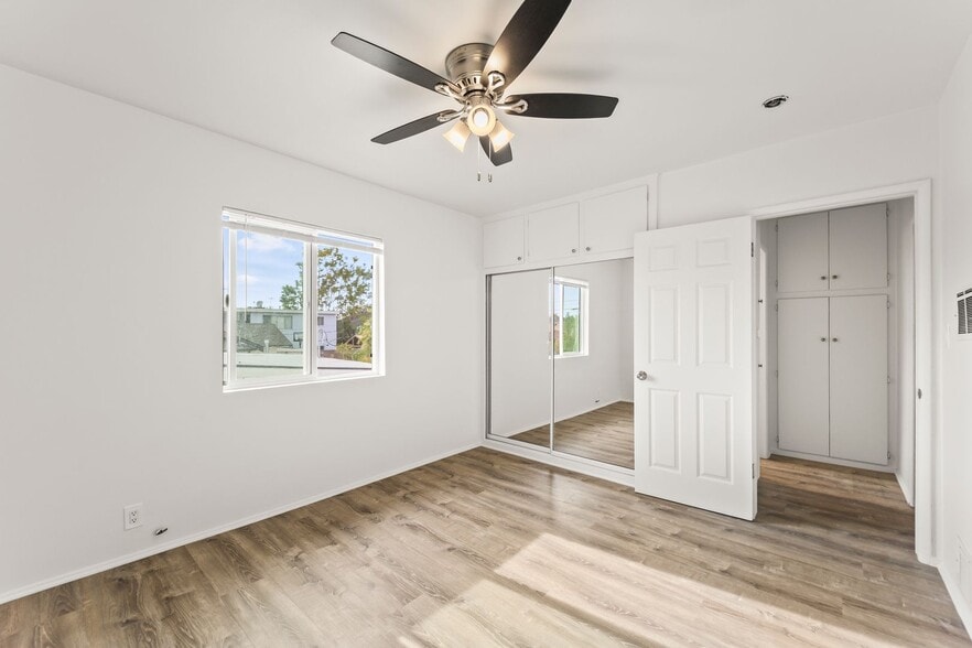 Building Photo - 7015 8th Ave