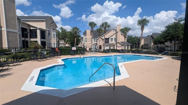 Building Photo - 2000 Erving Cir