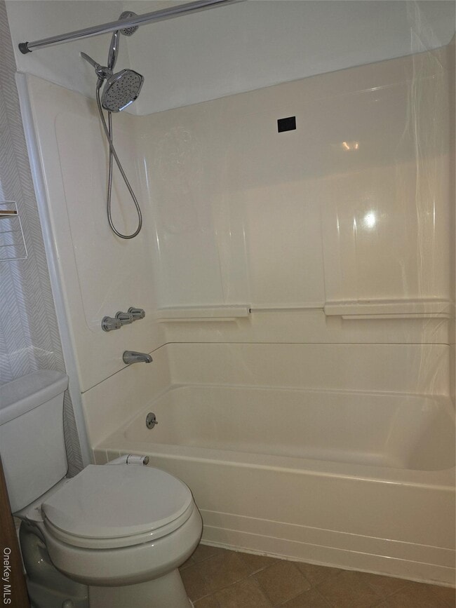 Building Photo - 310 N High St