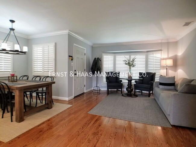 Building Photo - Beautifully Remodeled 2 Bedroom Lakewood H...