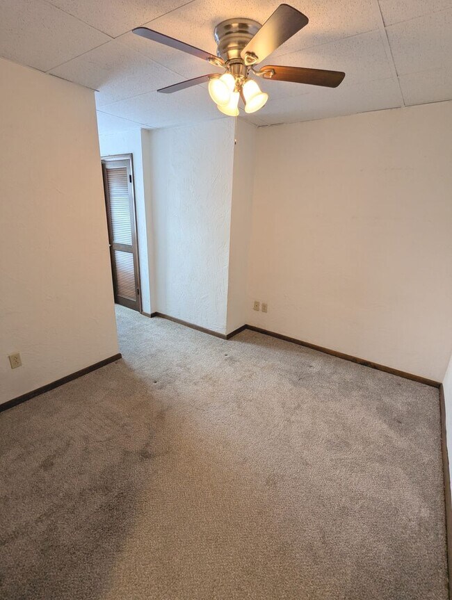 Building Photo - stw118