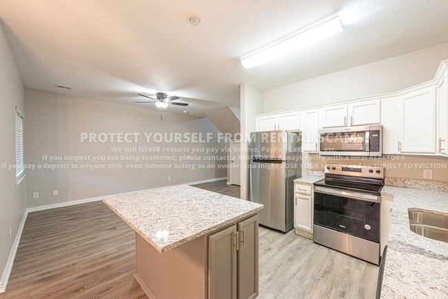 Building Photo - 758 W Breeze Cv