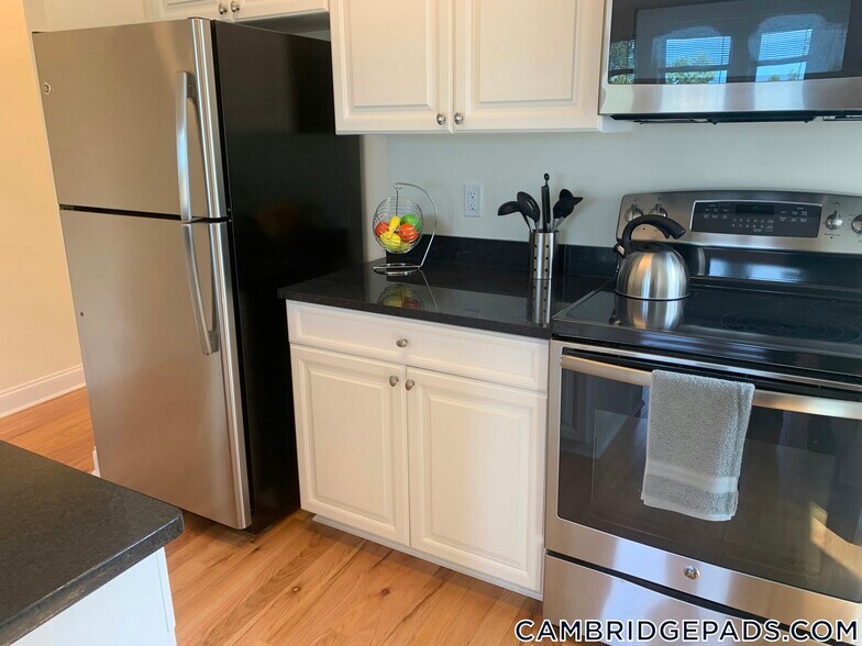 Building Photo - 22 Chauncy St