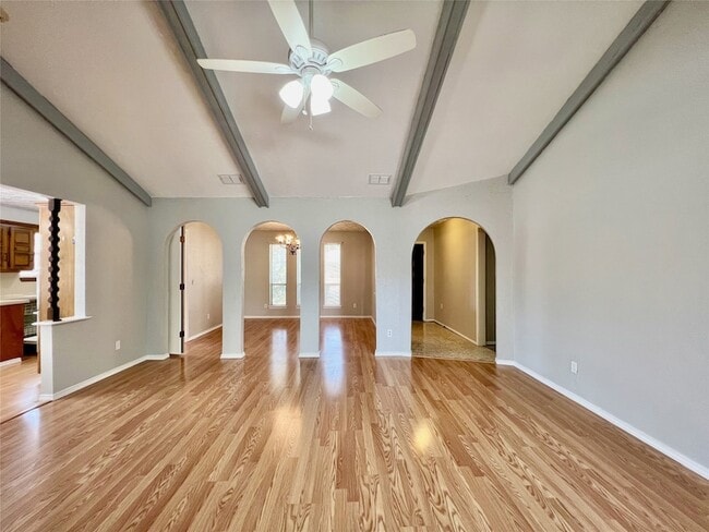 Building Photo - 2732 Parkhaven Dr