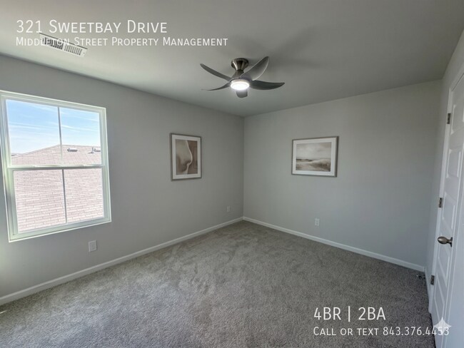 Building Photo - 321 Sweetbay Dr