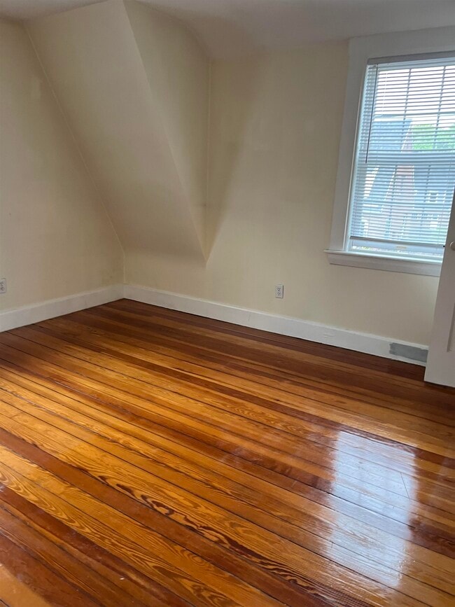 Building Photo - 79 Porpoise Way
