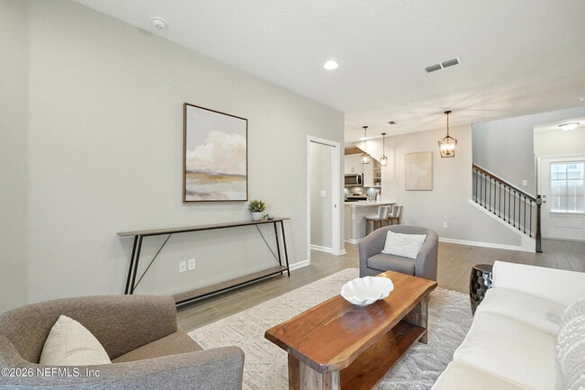 Building Photo - 698 Cherry Elm Dr