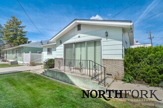 Building Photo - 414 S 7th Ave