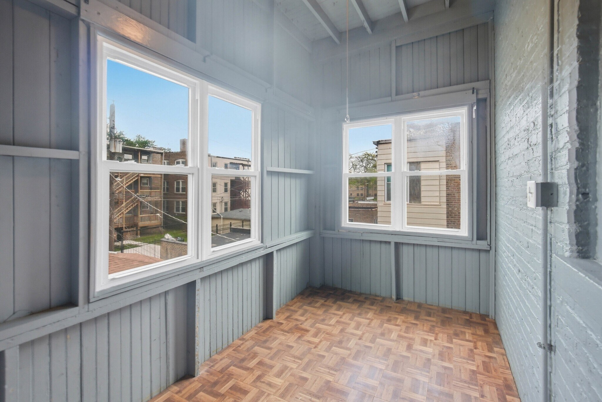Building Photo - 1448 E 69th Pl