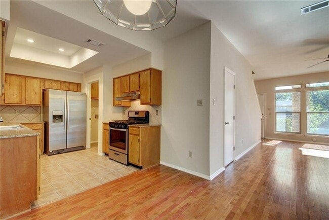 Building Photo - 8304 Bradford Edward Cove