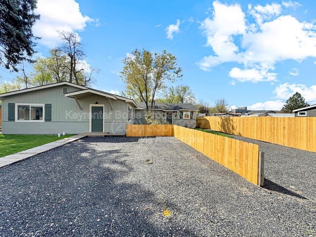 Building Photo - 10331 Utahna Rd