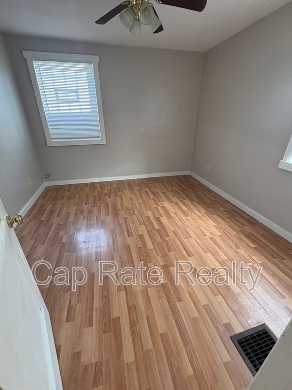 Building Photo - 1042 Loretta Ave