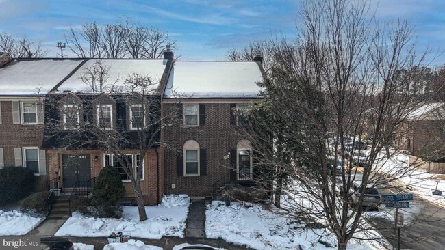 Building Photo - 7713 Bristol Square Ct