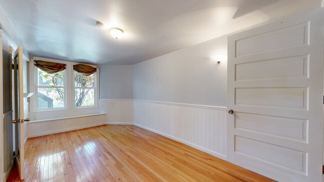 Building Photo - 1135 De Haro St