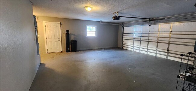 Building Photo - 2408 Kimberly Dr