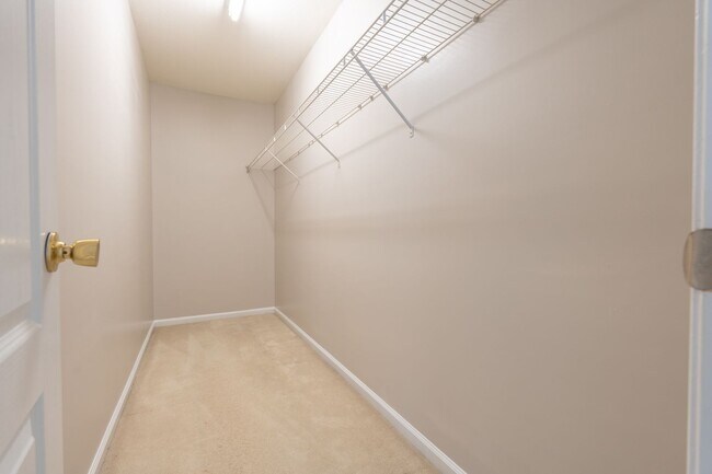 Building Photo - 4022 Holston Ct