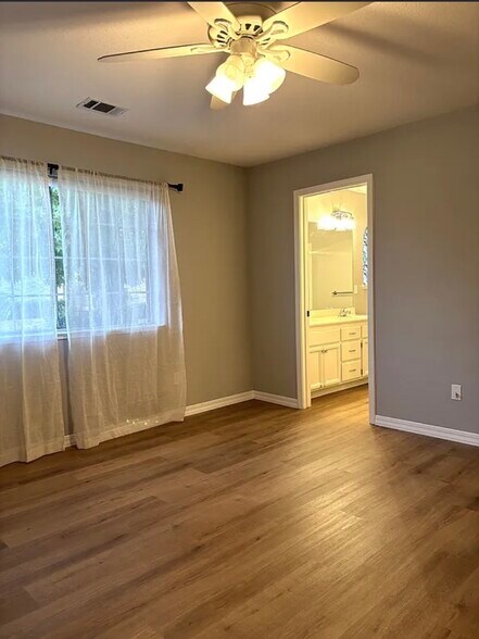 Building Photo - 2019 Scally Ct