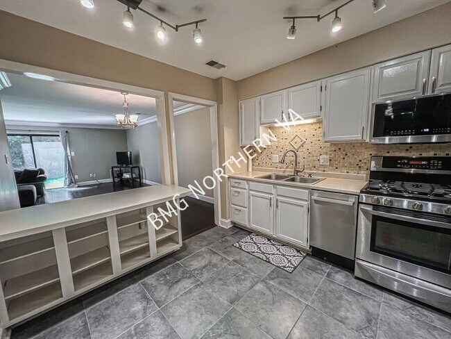 Building Photo - 3816B Steppes Ct