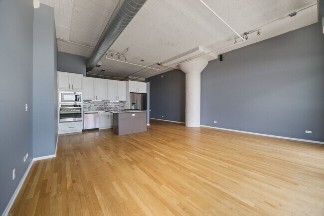 Building Photo - 1530 S State St