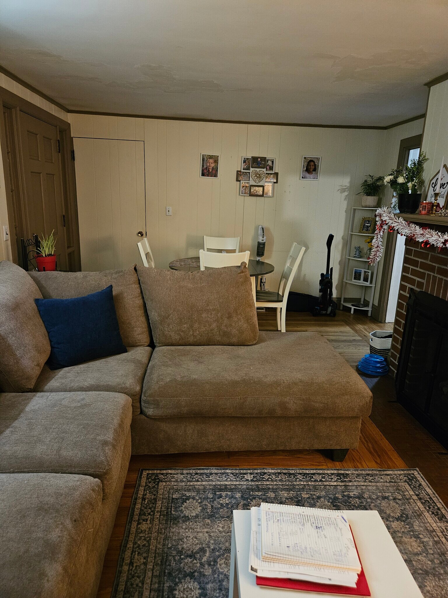 Living Room - 1058 Post Rd