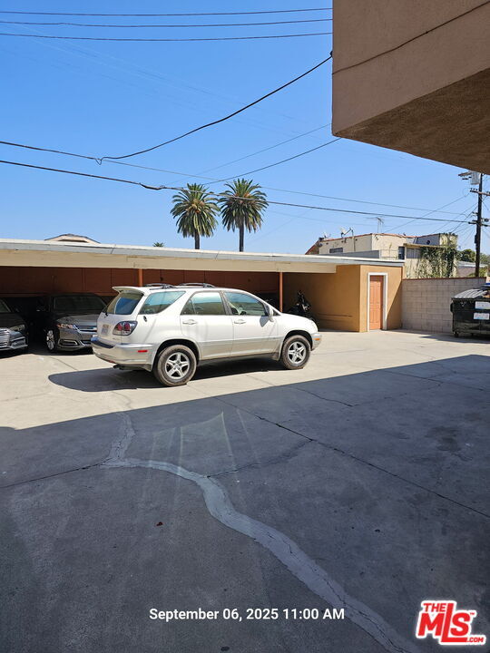 Building Photo - 1639 W 84th Pl