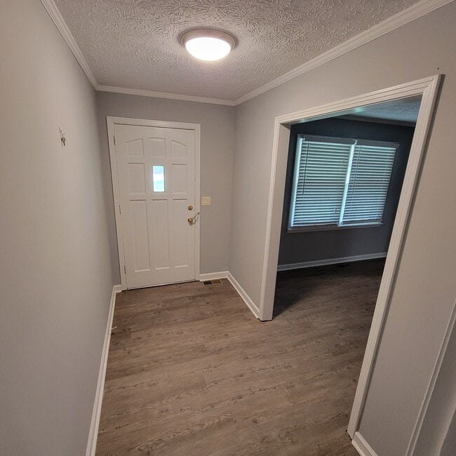 Building Photo - 10668 Old Baxter Rd