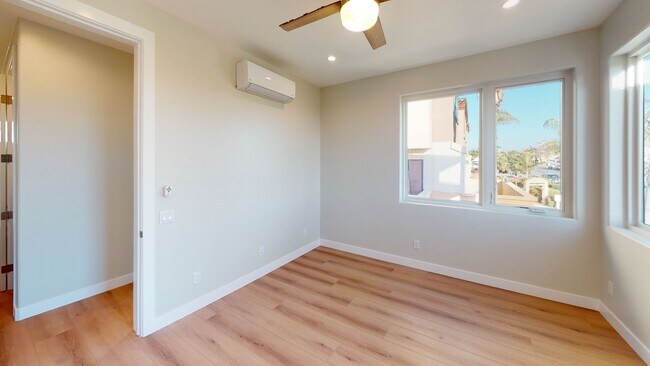 Building Photo - 212-214 IB Blvd.