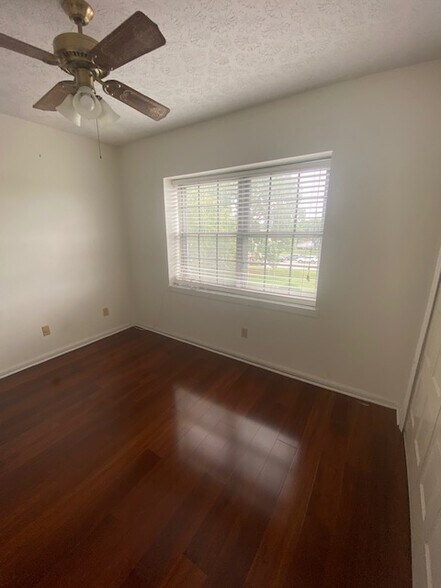 Building Photo - 284 El Conquistador Pl