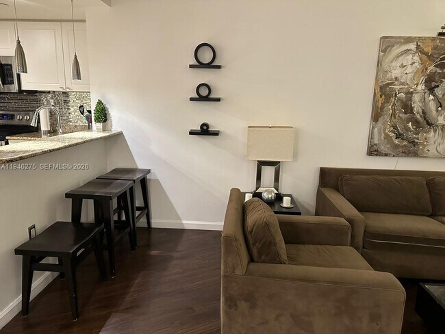 Building Photo - 19501 W Country Club Dr