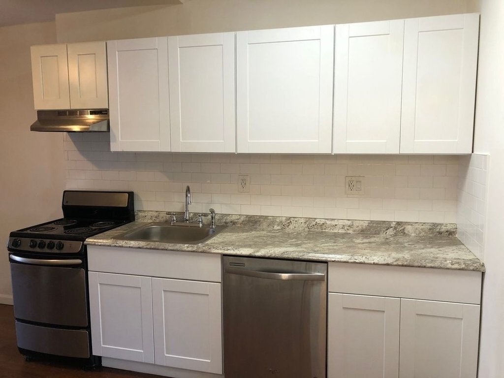 Building Photo - 329 E 116th St