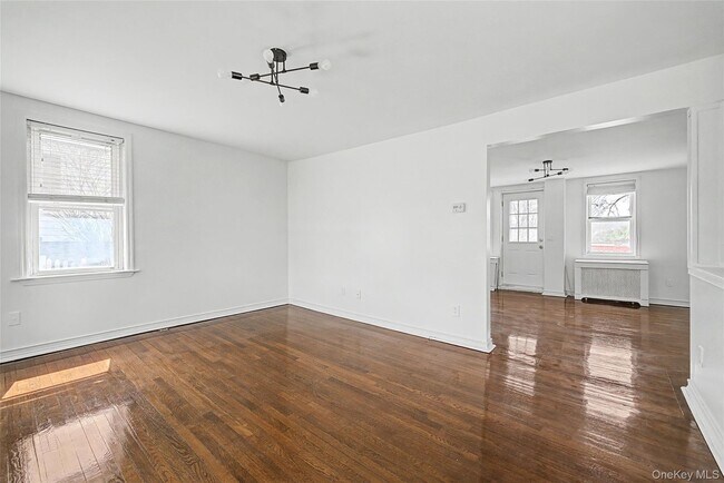 Building Photo - 241 N Main St