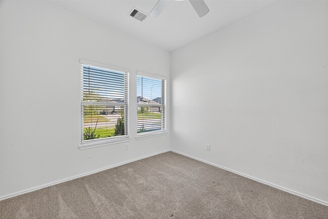 Building Photo - 1527 Munson Valley Rd