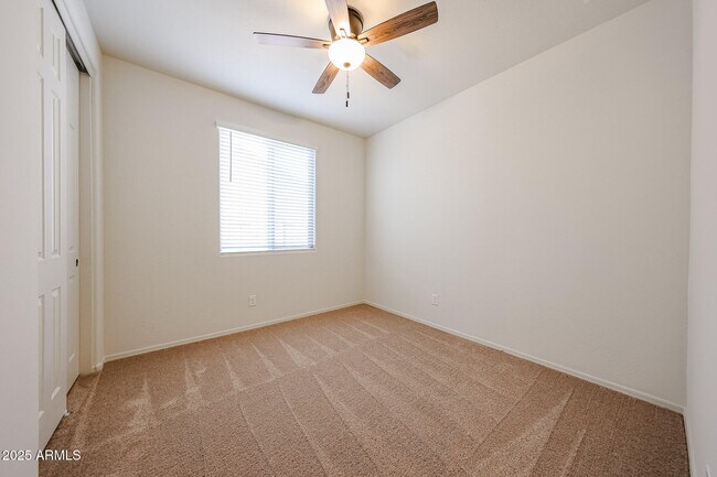 Building Photo - 7106 W Hedge Hog Pl