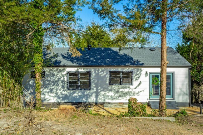 Building Photo - 3474 Lockwood Cir