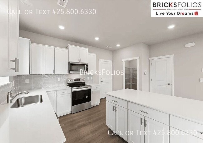 Building Photo - 14914 204th Ave E