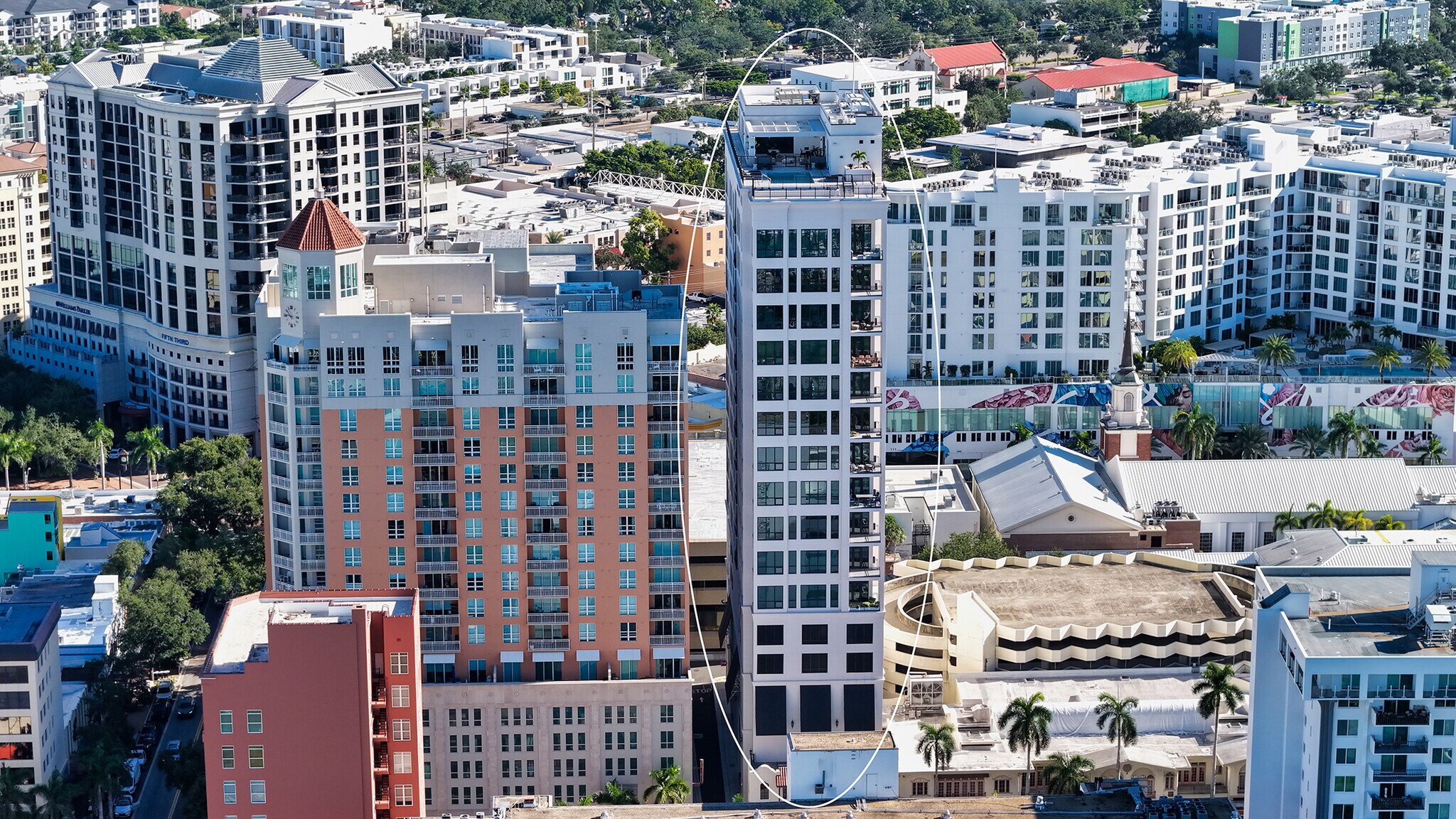 Aerial view of bldg - 33 S Palm Ave
