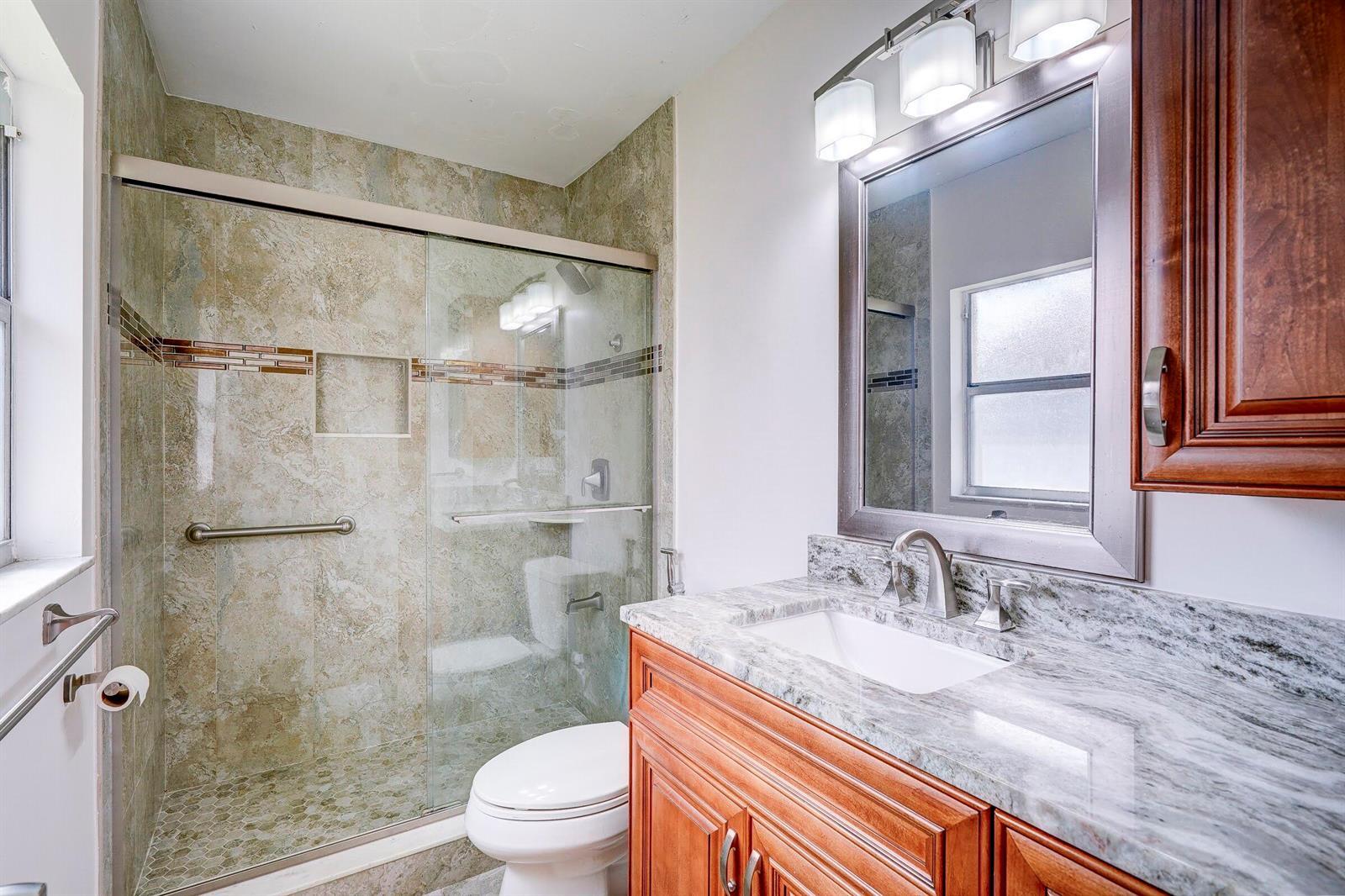 Building Photo - 3929 Kenas St