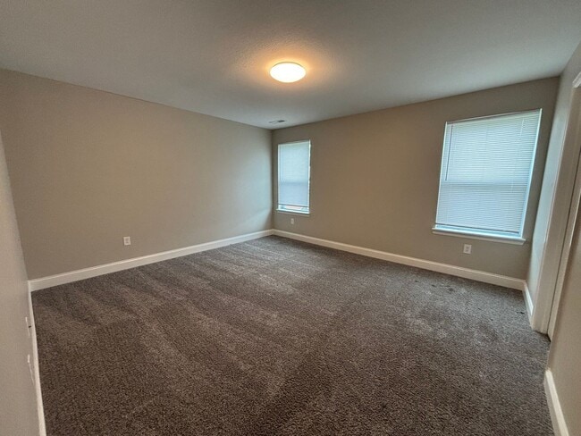 Building Photo - Beautiful Townhome in Cannosburg!