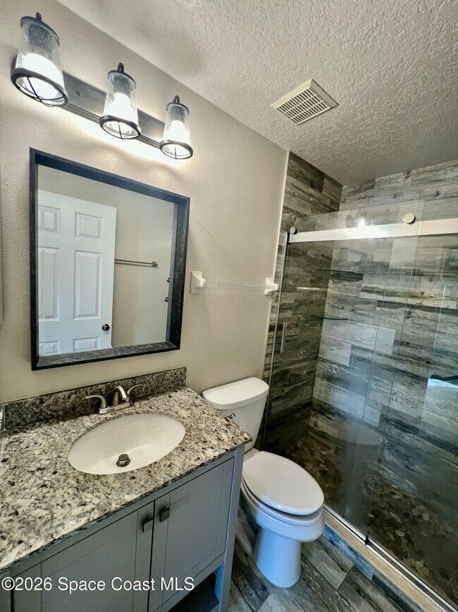 Building Photo - 855 Luminary Cir