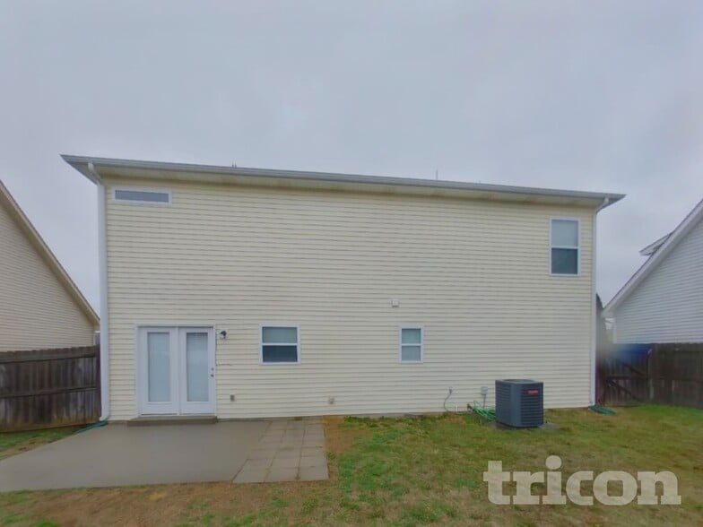 Building Photo - 1938 Falsetto Ln