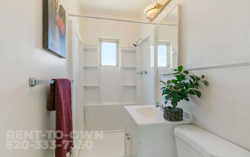 Building Photo - 418 E McMillan Dr