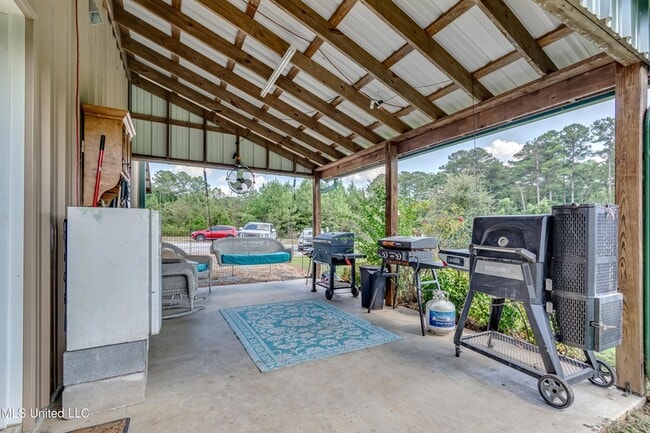 Building Photo - 1998 MS-16