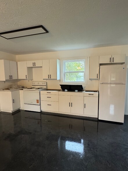 Building Photo - 5314 East Ave