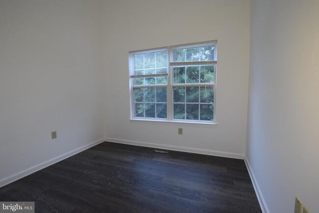 Building Photo - 13850 Crosstie Dr