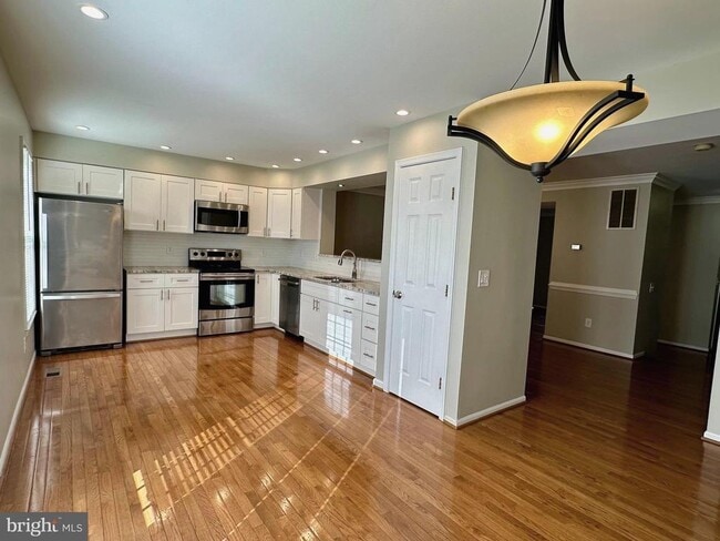 Building Photo - 6510 Castine Ln