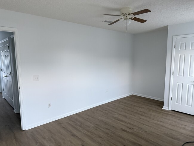 Building Photo - 2607 Cardinal St