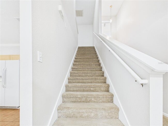 Building Photo - 16310 Fairford Palms Ct