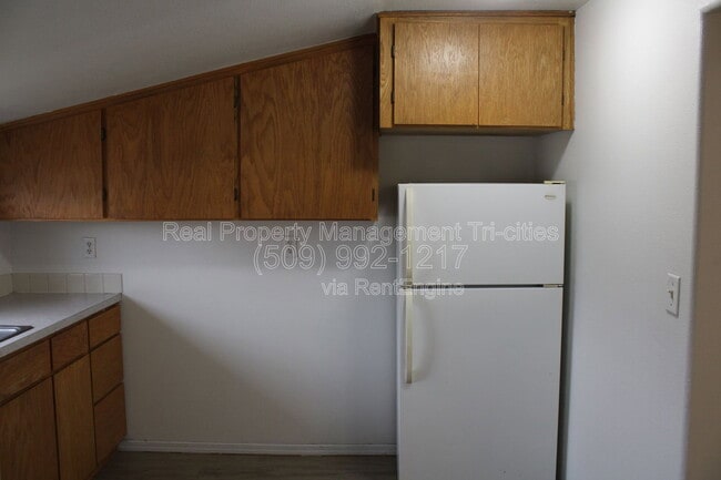 Building Photo - 508 9th St