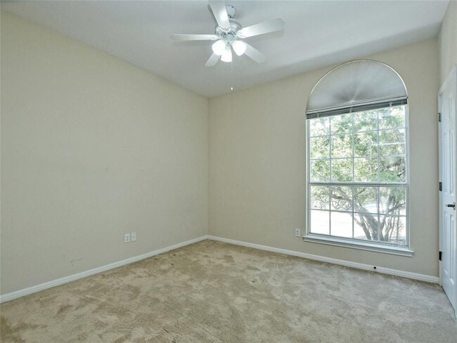 Building Photo - 809 Texas Trail